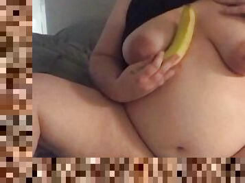 Swedish BBW submissive plays with banana on onlyfans