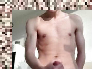 18 year old twink jerks off extrem hot