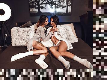 Adelle Unicorn & Jessy Jey in Italian Lesbian Romances Czech Gf - SexyHub