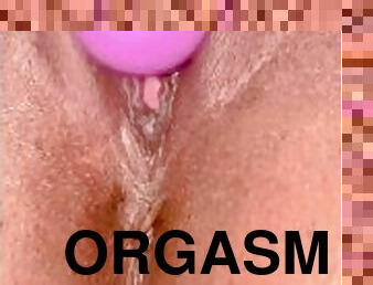 BIGGEST SQUIRTING ORGASM FROM RAPID DILDO FUCKING????????