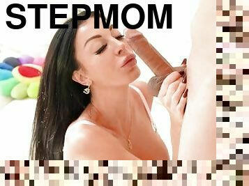 My Hot Model Stepmom Teaches Me A Lesson - Nikita Reznikova Johnny Love