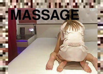 ????????????????????????????????Start with an oil massage