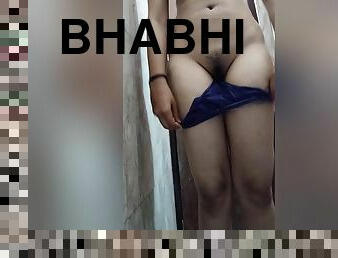 Bhai N Dekar Nahahati Hue Bhabhi Ki Choot ... Aur Video Bianya Bhabhi Ka Nahate Hue