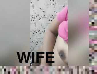 Today Exclusive- Hubby Showing Wife Boobs On Live Show