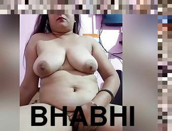 Today Exclusive- Super Horny Desi Bhabhi Showing Her Boobs And Pussy