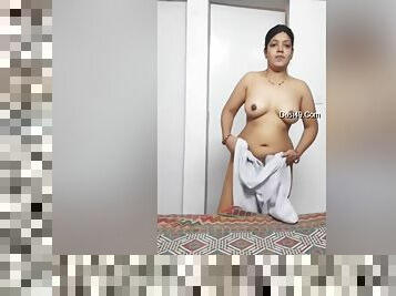 Today Exclusive- Sexy Priya Bahbhi Nude Video Record By Hubby