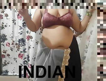 Hotty Naughty Indian Bhabhi Ready For A Party