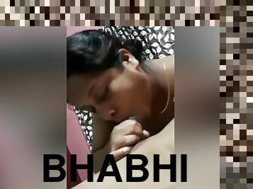 Exclusive- Hot Look Desi Bhabhi Sucking Hubby Dick