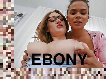 gros-nichons, ébène, interracial, lesbienne, bout-a-bout, tatouage