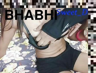 Disha Bhabhi sex with the waiter Rahul in the hotel