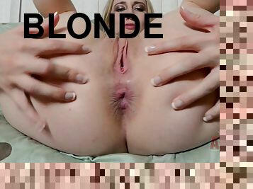 amazing blond hair babe shows hoochie-coochie