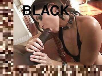 Big black knob pleases India Summer