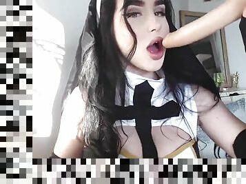 CRAZY EXCITING NUN LETS HERSELF GO