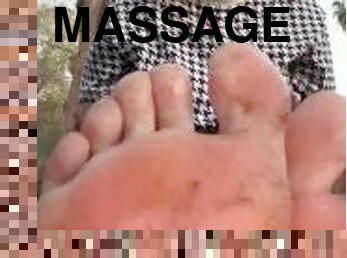 Your giantess Ashley foot worship