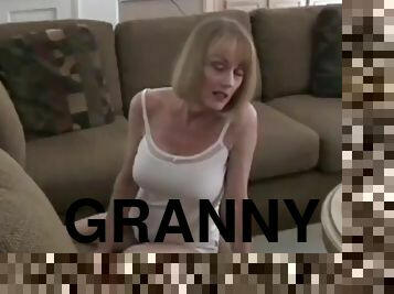 Fun sex with horny granny