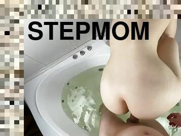 Stepmom and stepson took a hot jacuzzi and had a good fuck