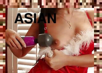 Marika hase wish you merry christmas with her pussy
