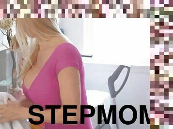 Alexis fawx stepmom gives brad a memorable suck and fuck