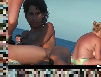 tettone, mammine-mature, giovanissime, videocamera, spiaggia, scene-rubate, voyeur, belle, culo