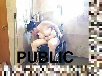 Para shower nude