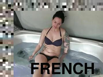 French tatooed girl strips in jacuzzi - vends-ta-culotte