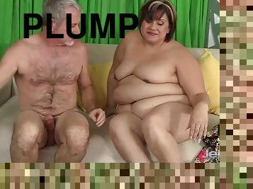 Plumper mature latina gets her pussy pounded