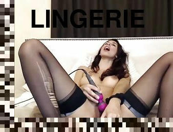 Webcam model wear stockings masturbates with glass toy
