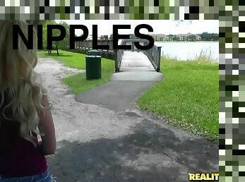 Flirtatious blonde babe with amazing nipples gets poked