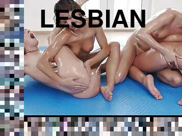 payudara-besar, mastubasi, orgasme, pesta-liar, lesbian-lesbian, gambarvideo-porno-secara-eksplisit-dan-intens, pijat, permainan-jari, berambut-pirang, gulat