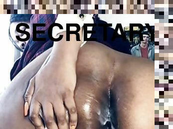 Creamy secretary silent, no sound