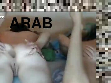 payudara-besar, posisi-seks-doggy-style, anal, blowjob-seks-dengan-mengisap-penis, arab, bertiga