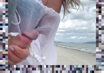 masturbation, public, amateur, milf, maman, branlette, plage, secousses, blonde, mère