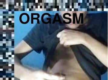 CUTE GUY MASTURBATES AND HAS A DELICIOUS ORGASM