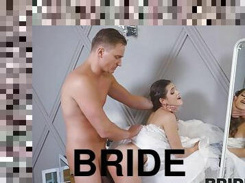 BRIDE4K. The bride does not want to put up with her dissolute life and seduces him to have sex