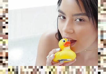 Latina size queen maya bijou handles a huge cock after bubble bath