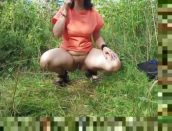 Did That Some Milfs Walk In A Public Park With A Sex Toy Inside Their Hairy Pussy? Pissing Outdoors. Amateur Fetish With A Mature Bbw With A Big As...