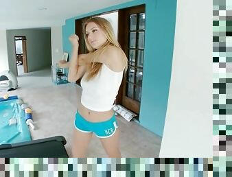 Beautiful Natalia Starr works out and bends body