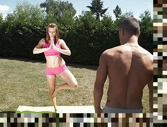 Dazzling teen gets fucking in pure outdoor fantasy