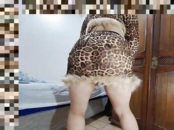 Gorgeous Curvy Stepsister Got Herself A New Leopard Outfit And Called Me To Take A Look Before A BJ