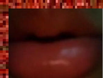 Primer video de estos ricos labios????????