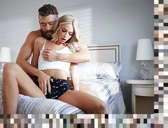 Man's long dong reaches all the way to her G spot
