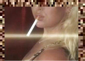 zlatíčka, bbw, blondýna, fetišistické, fajčenie-smoking