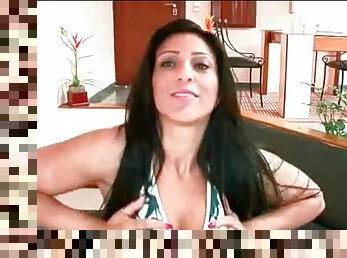 Latina Stephany Rodriges dances for webcam