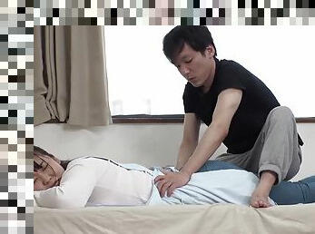 aF2303- Let the housekeeper who fell with an aphrodisiac blow job