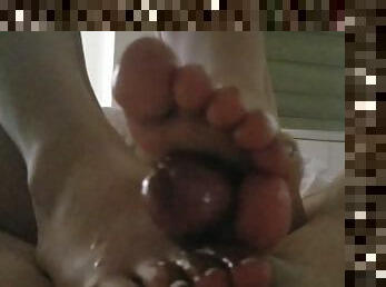 ????Oily teen Footjob POV ????@ Legjob