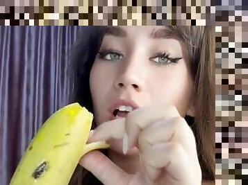 Blowjob with banana