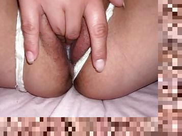 chica caliente masturbandose hasta sentir orgasmo con mi amigo y se puso caliente