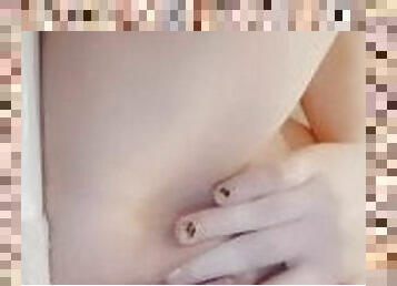 mandi, clitoris-bagian-atas-vagina-paling-sensitif, mastubasi, vagina-pussy, amatir, jenis-pornografi-milf, permainan-jari, pelacur-slut, teransang, berambut-pirang
