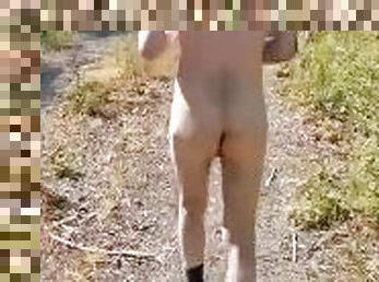 Outdoor nude walkin