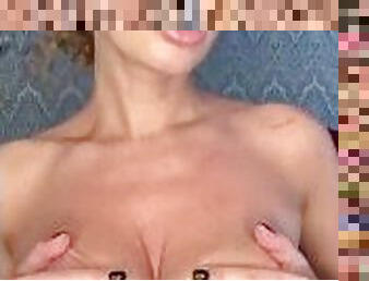 tetas-grandes, ruso, amateur, madurita-caliente, mamá, pelirroja, cachonda, lencería, consolador, madre